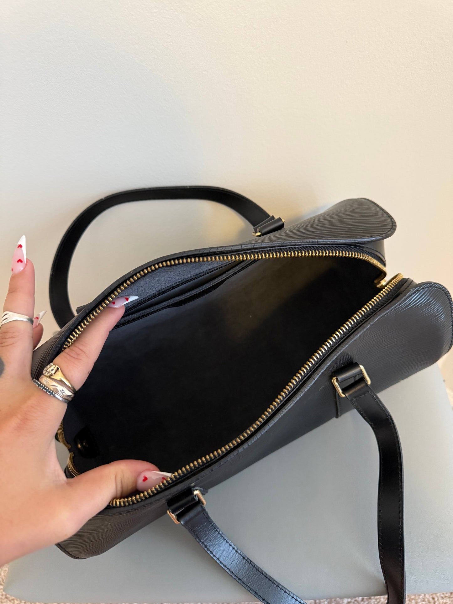 Louis Vuitton EPI Papillon 30