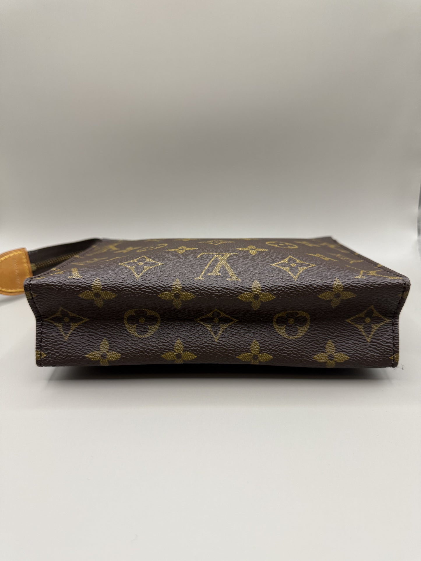 2006 Louis Vuitton Toiletry 19 Pouch - Made in France